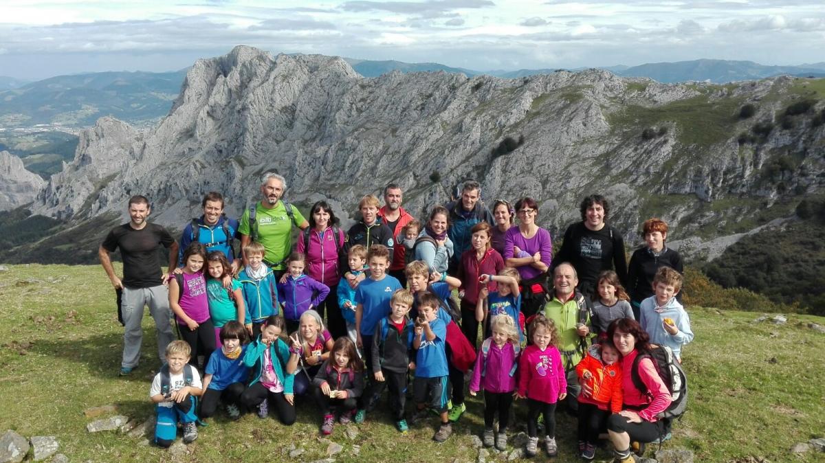 TXIKIEKIN MENDI IRTEERA     URKIOLA-OLETA 2017-09-17 jardueraren irudiak