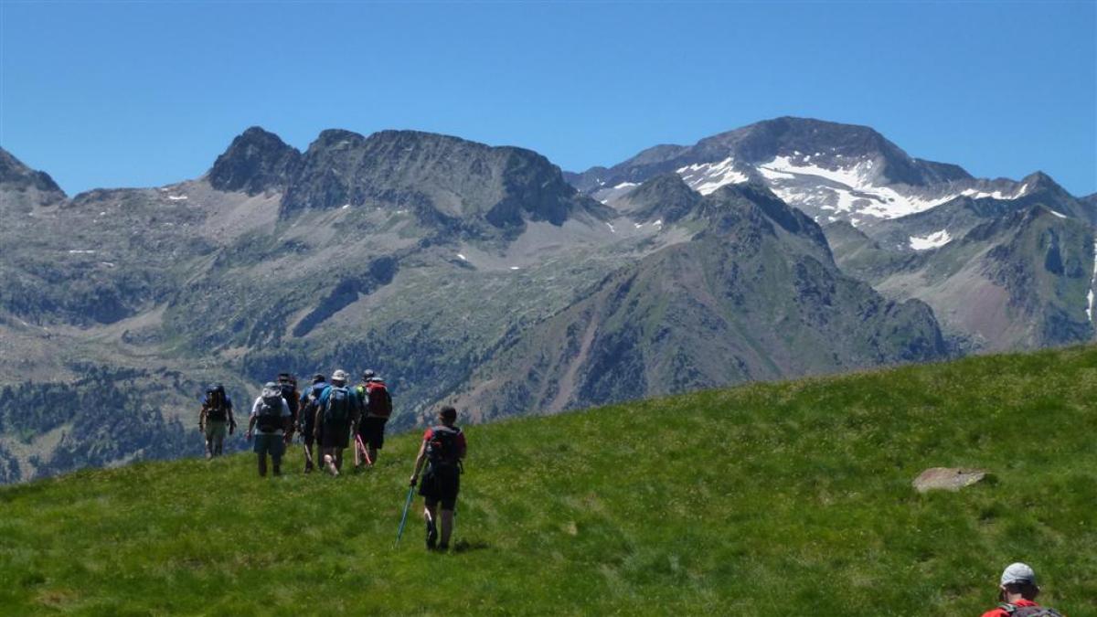 2016KO UZTAILEKO IRTEERA PIRINEOTARA ( 16-17) jardueraren irudiak